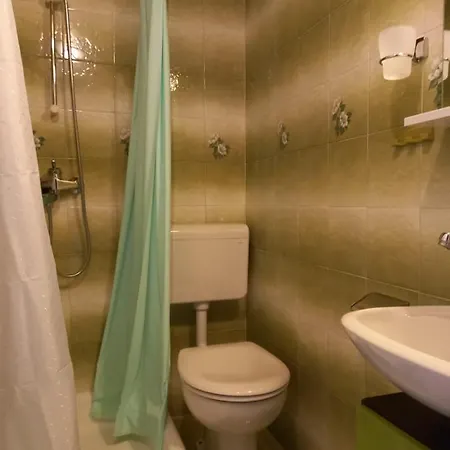 Joni Apartment *