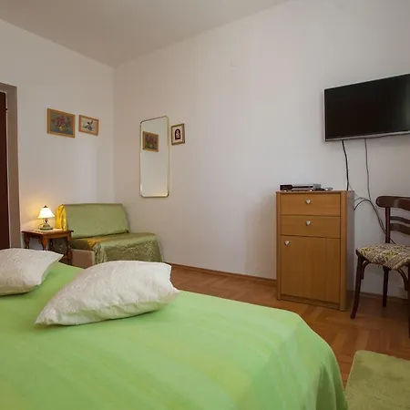 Joni Apartment *