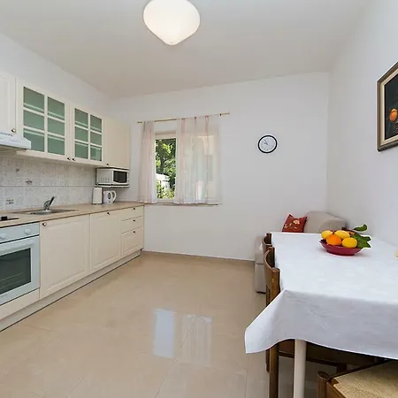 Apartment Joni Brela