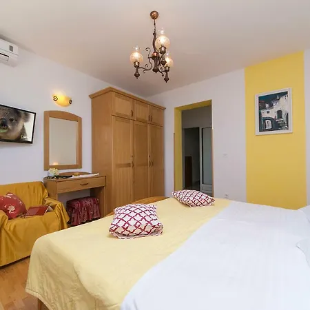 Apartment Joni Brela